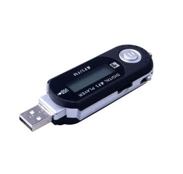 mp3 player: Radiolu MP3 player. Ekranı və idarəetmə düymələri var. USB girişi — 3