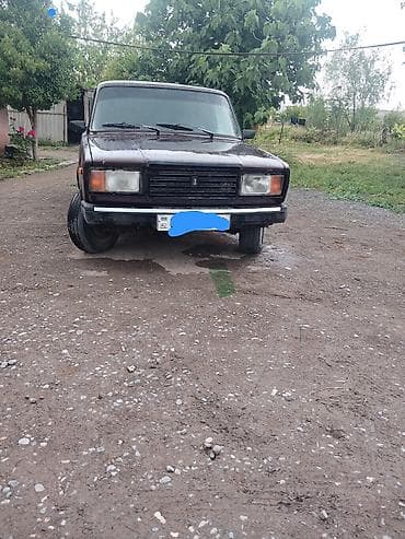 arxa panel: VAZ 2107 sedan - Korpus: klassik 4 qapılı sedan, tünd bənövşəyi/bordo — 2