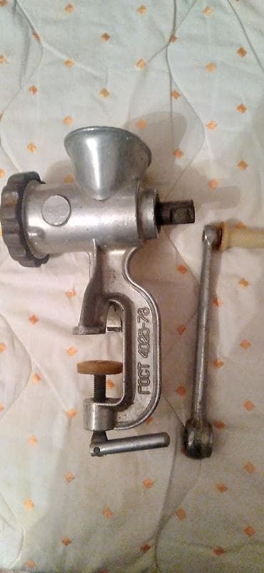 kabab bişirmək üçün manqal: Ət çəkən maşın — 2