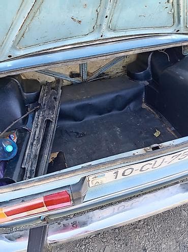 toros diski: VAZ 2106, açıq mavi rəng, sedan kuzov. Əsas xüsusiyyətlər: - Arxa — 10