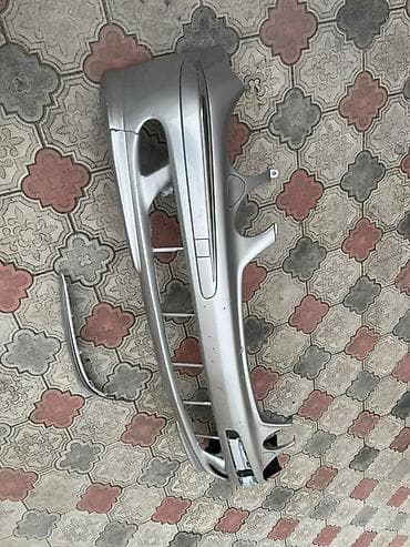 sprinter buferi: Ön, Mercedes-Benz E-class, 2003 il — 2