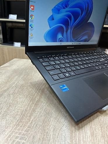 ASUS: İşlənmiş ASUS Vivobook, 15.6 ", Intel Core i3, 256 GB, Ödənişli çatdırılma — 3
