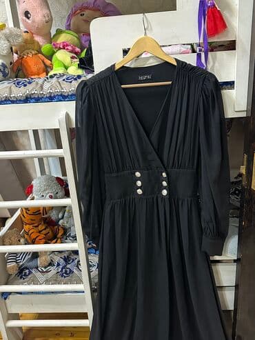 qısaqol donlar: Razmer duz alinmayib deye geyinilmiyib.extra brenden 65 azn alinib — 1