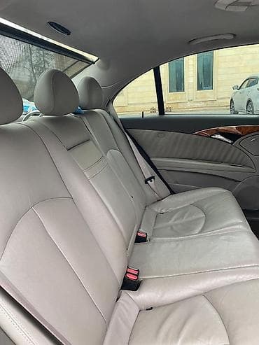 maşın 099: Mercedes-Benz E 320: 3.2 l | Sedan — 7