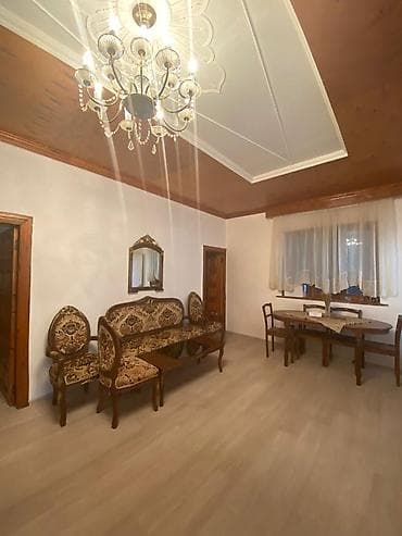 9 mikrorayon satilan evler: 9 otaq, 7 kv. m, Kredit yoxdur, Orta təmir — 9