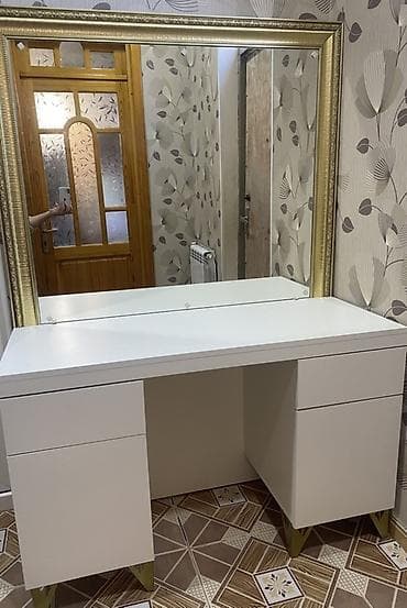 "Şok Qiymət! Bu makiyaj güzgüsü bu qiymətə qaçırmayın!" • "Lüks