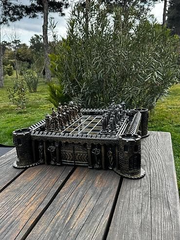 komputer oyun: Sahmat Yenidi. el isidi. dest seklinde satilir.madeller coxdu. her — 6