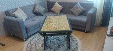 qara dikt: Jurnal masası, Açılmayan, Fanerka (dikt), Kvadrat masa — 2