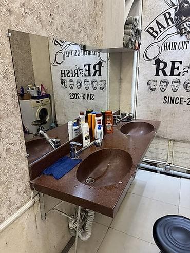 Salon, tibbi mebel: İkiqablı bərbərxana lavabosu və güzgü komplekti - Material: kompozit — 2