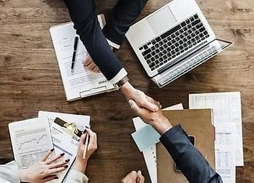 Marketoloq tələb olunur