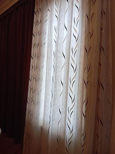 perde ikinci el: 3 ədəd pərdə Təmiz və səliqəli vəziyyətdədir. Qalın qəhvəyi və tül — 2