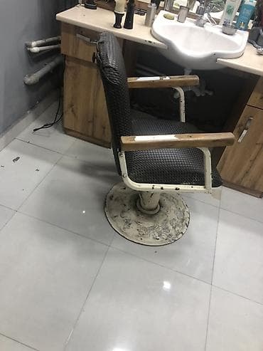 Bərbərxana avadanlıqları paketi - Bərbər masası: geniş iş səthi, iri — 2