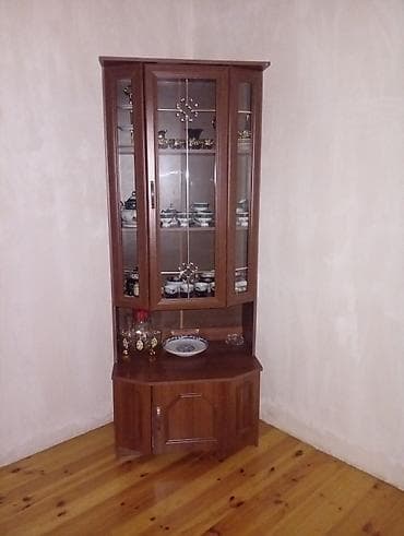 balkon skafi: Mebel dəsti – vitrinin və böyük divar dolabının komplekti - Material — 1