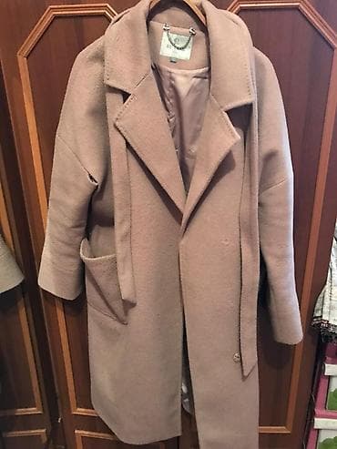 Qadın palto - Rəng: açıq bej/şam rəngi - Model: oversize, uzun
