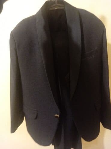 plissir məxmər ətəklər: 8 yaş oğlan uşağı üçün klassik kostyum dəsti. Alındığı gündən cəmi 2 — 1