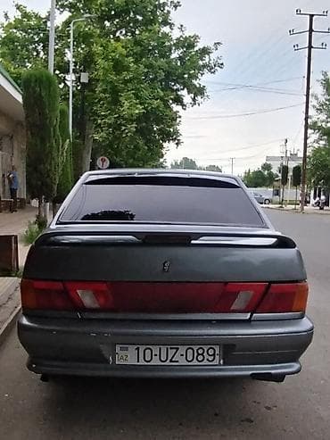 lider disk: VAZ 2115 Sedan – boz rəng, 4 qapı, ön və arxa spoylerli gövdə. Qara — 6