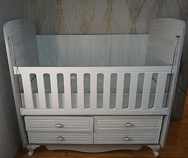 Oğlan və qız üçün, İşlənmiş, Dördbucaq, Beşik, Matras ilə, Yellənmə mexanizmi ilə lalafo.az -da Oğlan və qız üçün, İşlənmiş, Dördbucaq, Beşik, Matras ilə, Yellənmə mexanizmi ilə