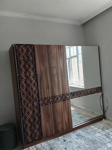 Sürgülü qapılı şkaf – iri güzgülü, modern dizayn - Material: ağac