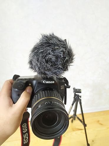Təcili Canon 60D fotoaparat satılır. Canon 60D (Əla vəziyyətdə) Lens