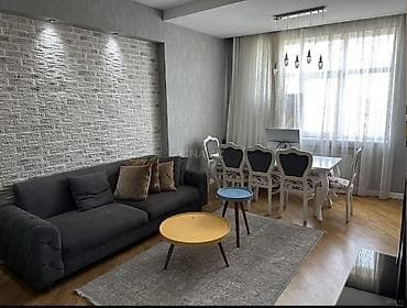cılcıraq mağazaları: Yasamalda, Araz Superstore və Rossmann olan kompleksdə yerləşən — 3