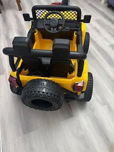 Endirim! Uşaqlar üçün elektrikli jeep tipli akkumulyatorlu maşın — 2