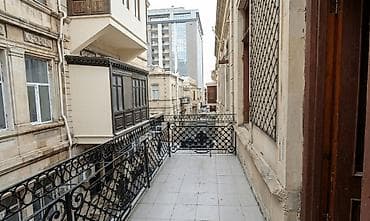 bina ev menzil: Köhnə üslubda, geniş və işıqlı tarixi mənzil/obyekt. Təbriz Xəlilbəyli — 7