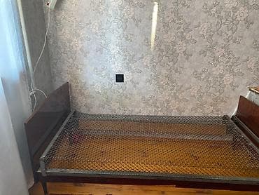 2 ci el yataq: İşlənmiş, Təknəfərlik çarpayı, Bazasız, Matrassız, Siyirməsiz — 2