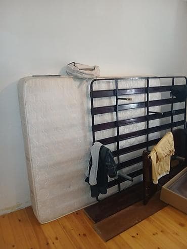 corab satışı: Salam 2 neferlik çarpayı satılır heç bir prablemi yoxdur zeng vurun — 2