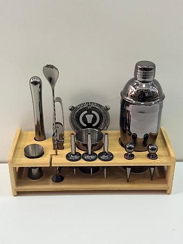 Kokteyl hazırlama dəsti – bambuk stendli, paslanmayan poladdan tam at lalafo.az Kokteyl hazırlama dəsti – bambuk stendli, paslanmayan poladdan tam