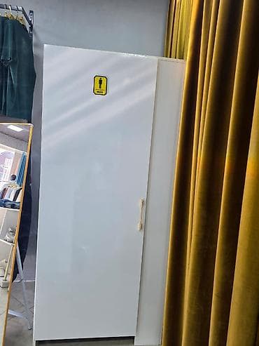 Magaza ucun geyim skafi . 2 eded Qiymet 180 azn (1) Unvan Babek pr