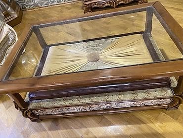 divan koja: Klassik üslubda mebel dəsti - Tərkib: 3 yerlik divan, 2 ədəd iri — 4