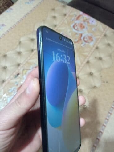 Honor X7b, 128 GB, rəng - Qara, Qırıq