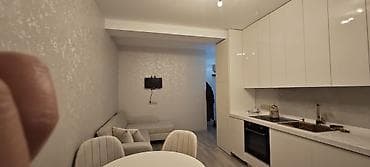 yasamal ev satilir: Mənzil – zövqlə dizayn olunmuş 2 otaqlı (studiyalı qonaq otağı + yataq — 2