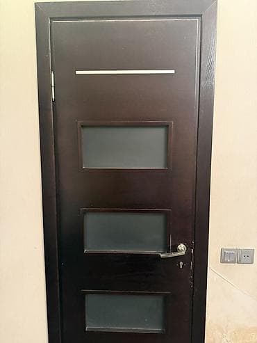 Qapı – daxili/interyer üçün - Material: tünd rəngli agac — 1