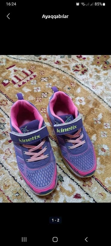 adidas qaçış üçün qadın krossovkaları: Ölçü: 35, rəng - Bənövşəyi, İşlənmiş — 1