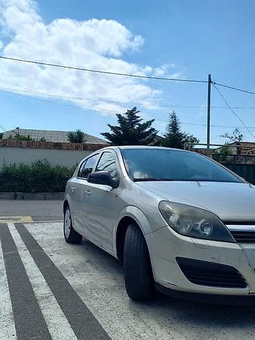 Nəqliyyat: Opel Astra: 1.3 l | 2006 il 245000 km Hetçbek — 2