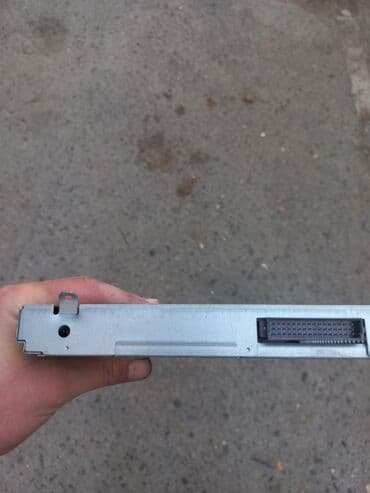 Monitorlar: Sənaye/şəbəkə avadanlığı üçün modul Xüsusiyyətlər: - 1x RJ-45 — 4