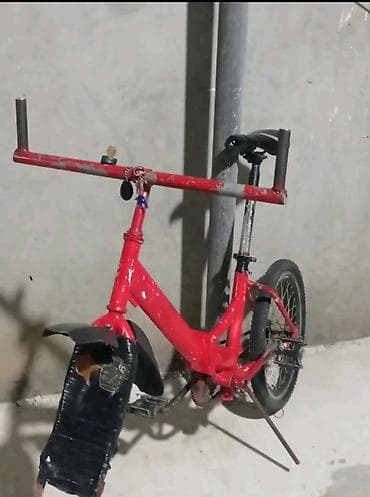iwlenmiw velosiped: Xüsusi yığılma üçtəkərli velosiped – stunt və əyləncə üçün. - Rəng — 3