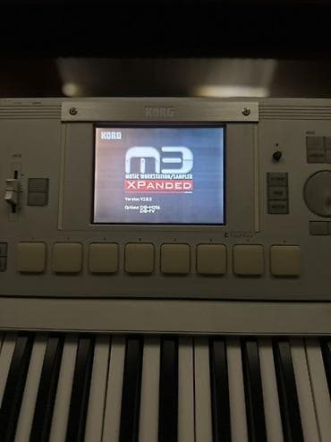 Sintezator, Korg
