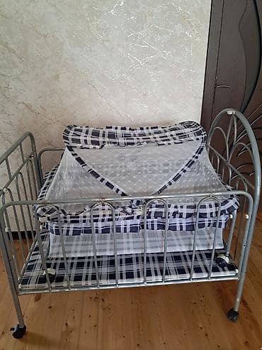 Beşiklər: Oğlan və qız üçün, İşlənmiş, Dördbucaq, Beşik, Dəst ilə, Matras ilə, Yellənmə mexanizm ilə — 4