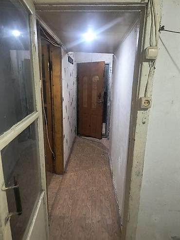 Sumqayıt şəhər 3 mkr intermedin yan tərəfindəki bina. 1 otaqlı