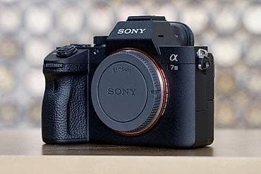 Məhsul: Sony Alpha A7 III (ILCE-7M3) tam kadr güzgüsüz fotoaparat — 1