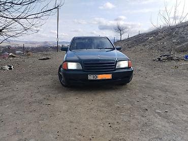 mersedes oturacaq: Mercedes-Benz C-Class: 1.8 l | 1995 il Sedan — 2