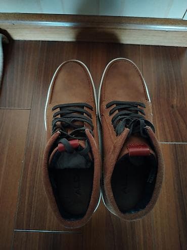 rezin qayig: Kişi ayaqqabısı – təzə /street stil - Rəng: karamelli/qəhvəyi üst, ağ — 1