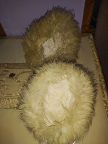 kişi qış geyimləri: Məhsul: Qoyun yunundan papaqlar (2 ədəd) çoban papagi 1 biri 20 — 4