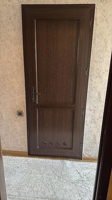 dəhliz ucun dolab: 3 ədəd otaq qapısı 1 ədəd hamam qapısı ölçü 80*205 qiymət 1 ədədi 50 — 2