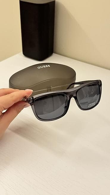 Eynəklər: Gün eynəyi, Guess — 1