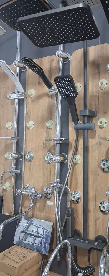 duş başlığı: Məhsul: Duş sistemi dəstləri Təsvir: - Üst yağış duşu: iri, kvadrat — 1