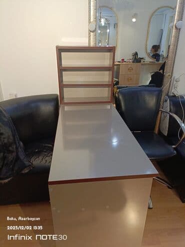 Düz masa, Siyirməli, Polkalı, Laminat, Kredit yoxdur