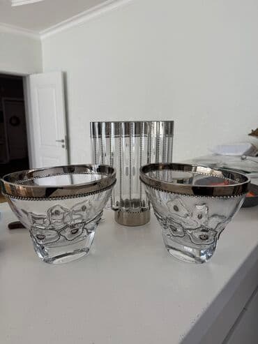 Растения: Mehsullar dest seklinde 500 azn e alinib yeni kimidir. Dekor kimi — 4